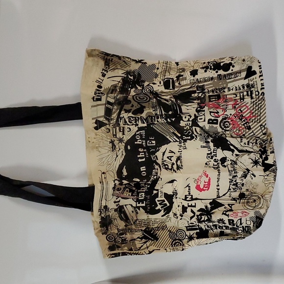 torrid Handbags - Torrid Graphic Canvas Tote Bag Rare